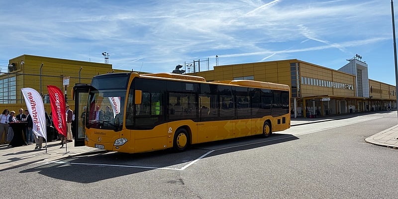 Exteriör bild av ingången till Malmö Airport