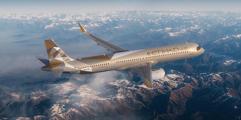 Bild tagen i luften på ett Ethiad Airways-flygplan.